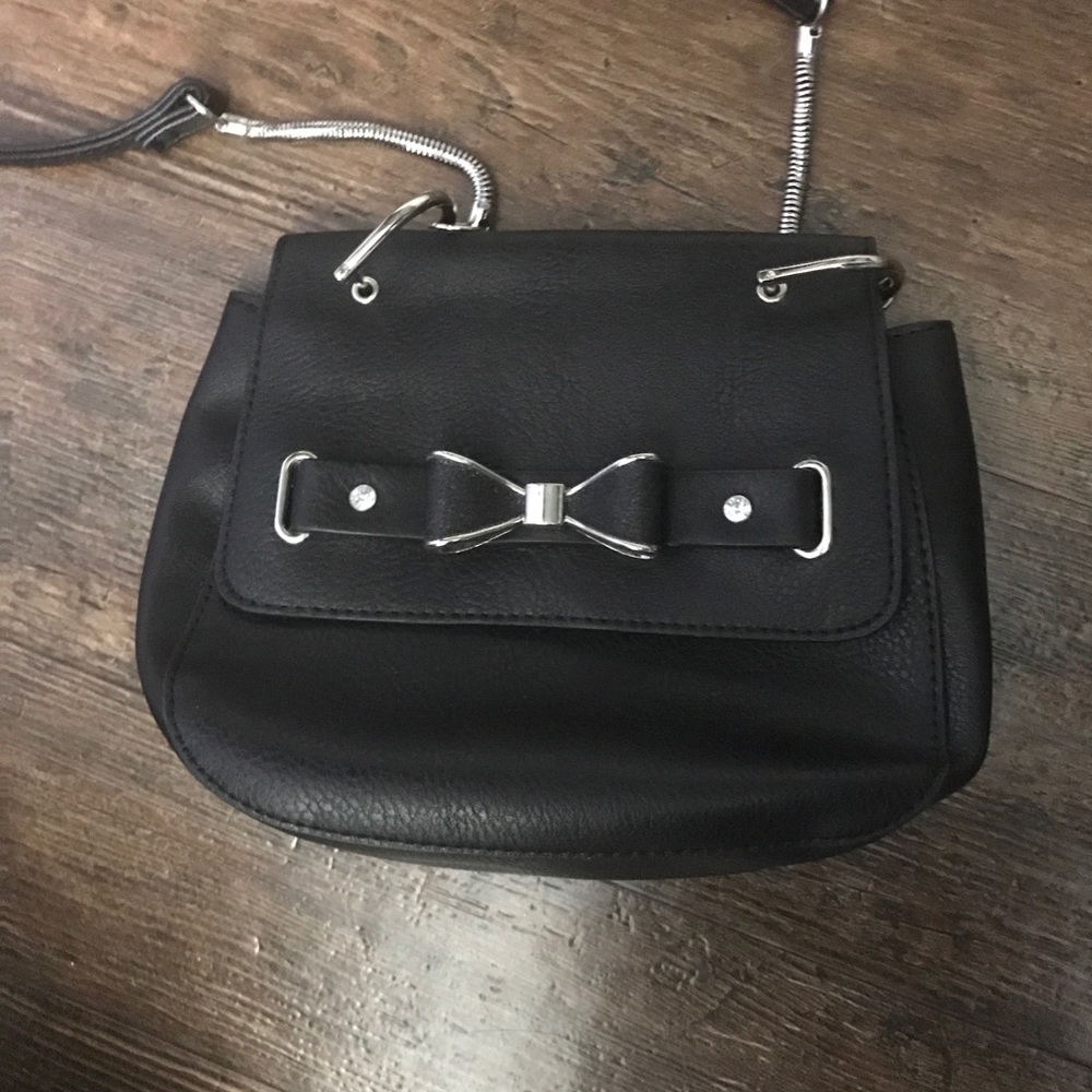 Candie’s crossbody purses w/ metal bow - Picture 10 of 13